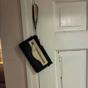 Danielle Nicole Black and Cream Wristlet